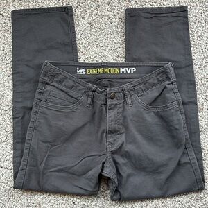 Lee Extreme Motion MVP pants. Boys 12 husky.